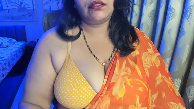 tarivishu11 stripchat live cam model