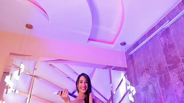 Catalina-Thompson stripchat live cam model