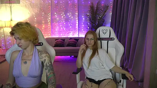 Nora054 stripchat live cam model