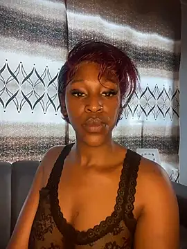 SP1CY_MOMMY stripchat live cam model