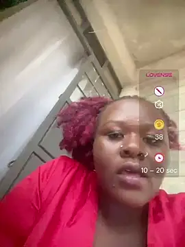 cumming-queen stripchat live cam model