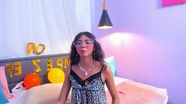 scarletyler stripchat live cam model