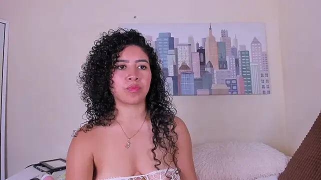 Tharawebstter stripchat live cam model