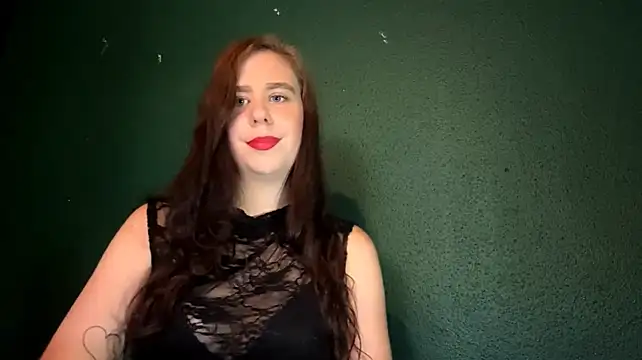 MayaKiss stripchat live cam model