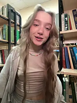 bambi_lu stripchat live cam model