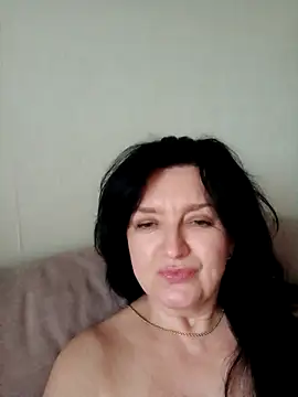 MilaSky4701 stripchat live cam model