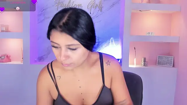 CandyRoxx1_ stripchat live cam model
