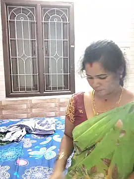 tamilaruvi stripchat live cam model