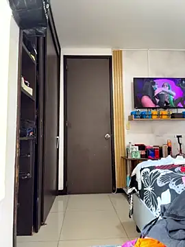 Siri_Luxx stripchat live cam model