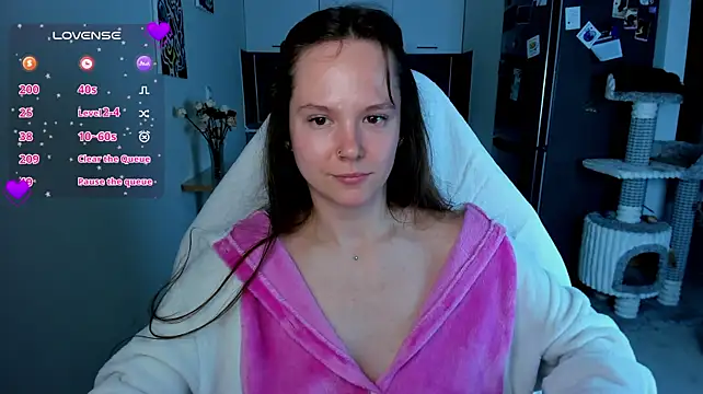cute_little_Emily stripchat live cam model