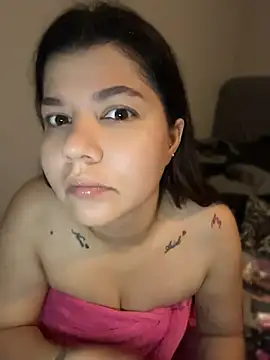 Miapoleth stripchat live cam model