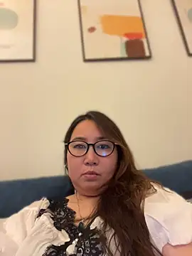 yangyang-8888 stripchat live cam model