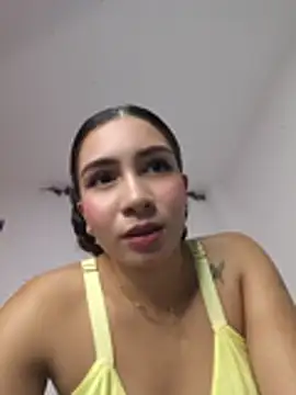 _Alanaa1 stripchat live cam model
