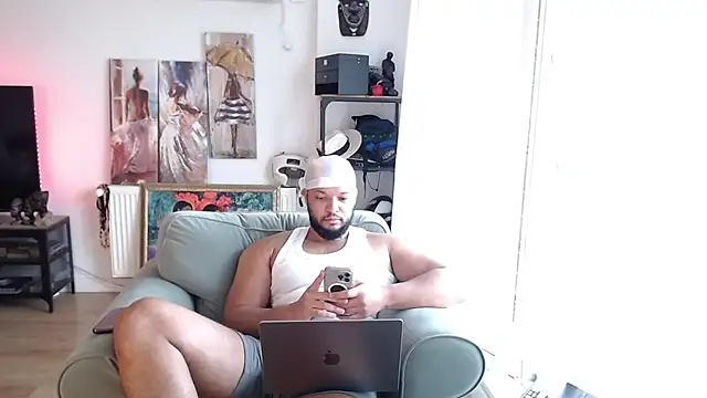 1LordKingsley stripchat live cam model