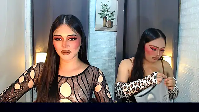 10inchMatildaRiches stripchat live cam model