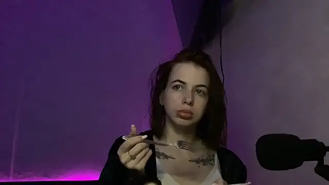 NOVELLAA stripchat live cam model