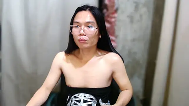 small_13 stripchat live cam model
