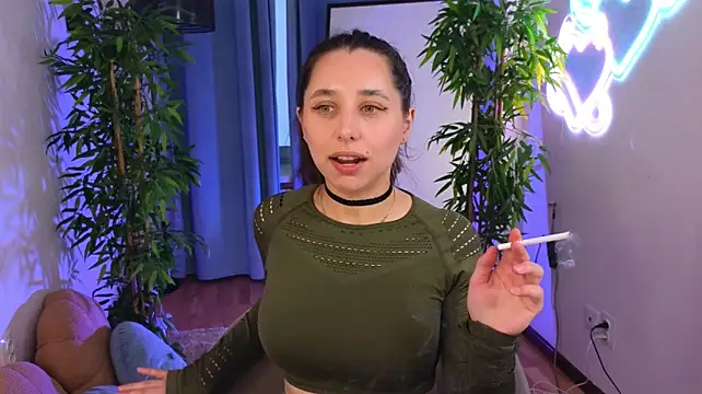 KiraNoir___ stripchat live cam model