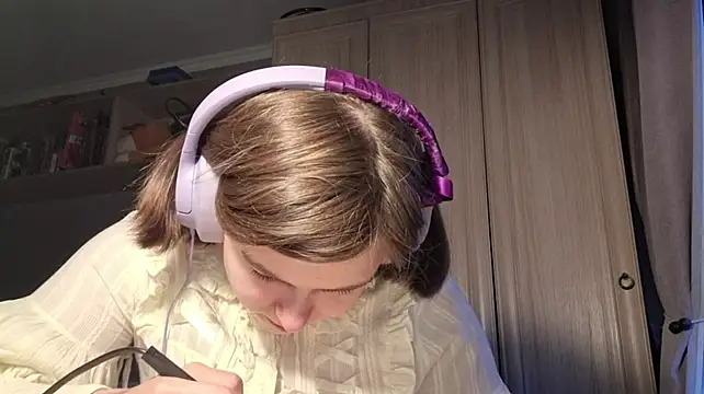 WoodPracice stripchat live cam model