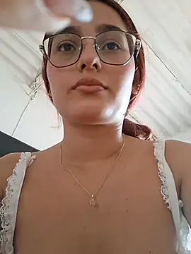Ary-18 stripchat live cam model