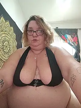diosacurvy1984 stripchat live cam model