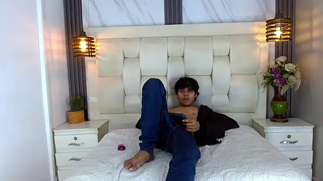 Timmy_How stripchat live cam model