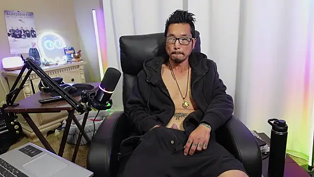 Ghost11_11 stripchat live cam model