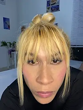 Astrid_Porno stripchat live cam model