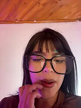 Peachy_pink18 stripchat live cam model