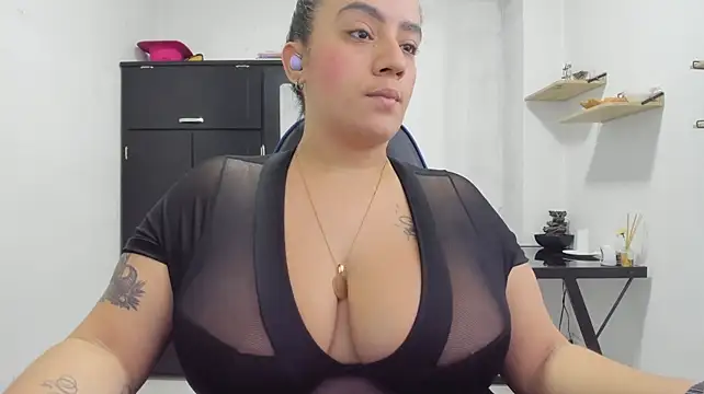 Samanthagax stripchat live cam model