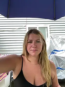 allyanalangell stripchat live cam model