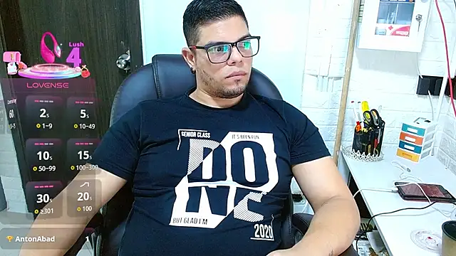 Realjoel01 stripchat live cam model
