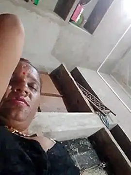 Hotranijatav56 stripchat live cam model