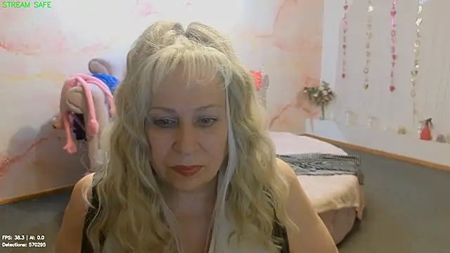 Penelope_Pinky stripchat live cam model