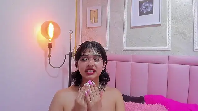 velvet_girll stripchat live cam model