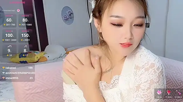 EE-01 stripchat live cam model