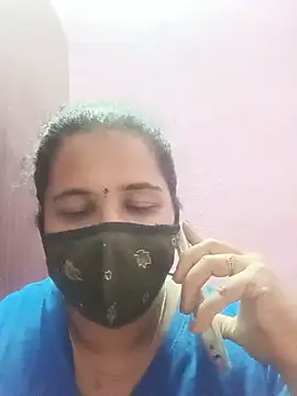 meenashree143 stripchat live cam model