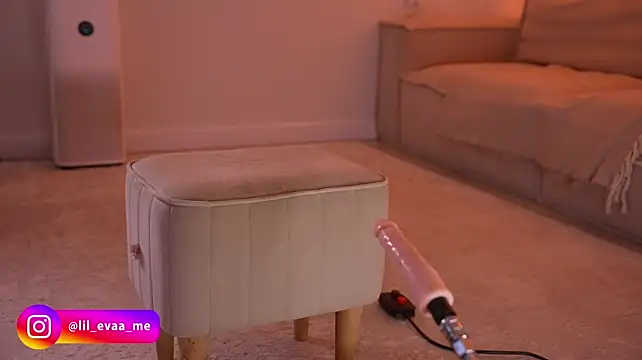 Lilevame stripchat live cam model