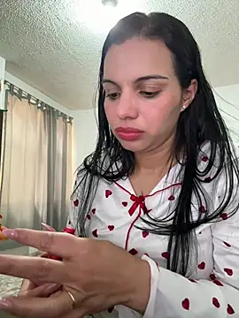 Anavalle stripchat live cam model