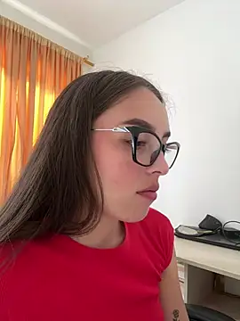 Laureen___ stripchat live cam model
