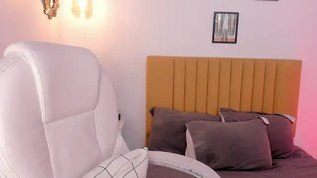 Natasha__monroe stripchat live cam model