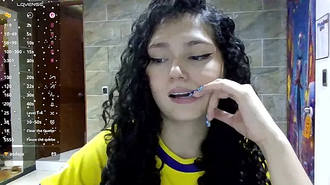 Diamond_Curls stripchat live cam model