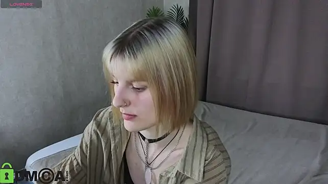 Megg_bb stripchat live cam model