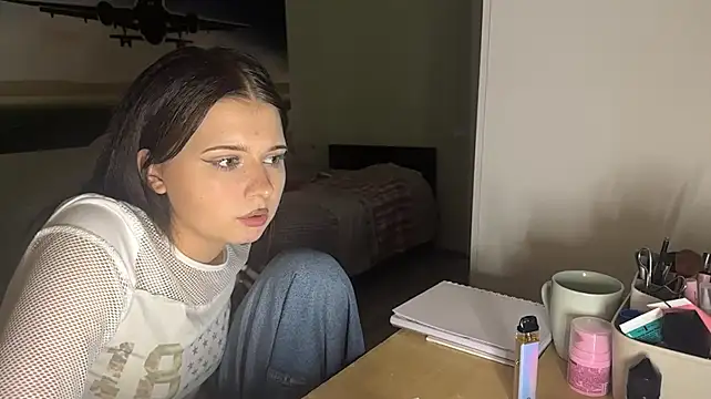 KatelinSpiegle stripchat live cam model