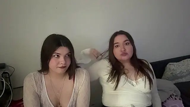SitoraSi stripchat live cam model