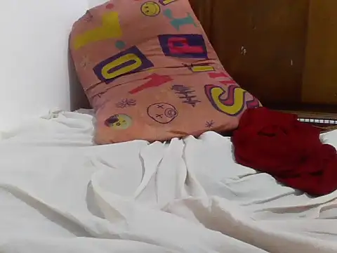 Juicy_africana stripchat live cam model