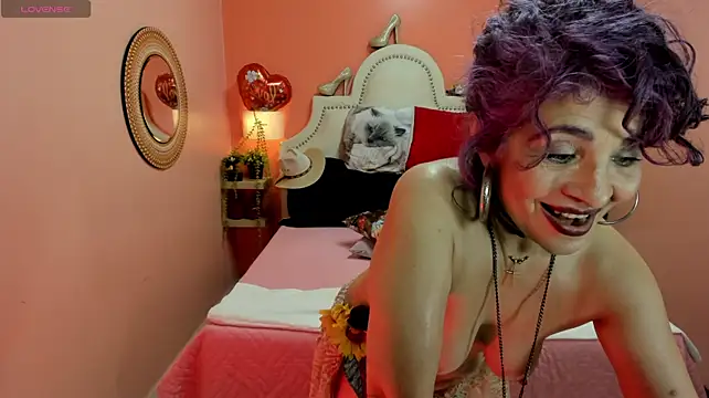 Dalila_Najjar_ stripchat live cam model