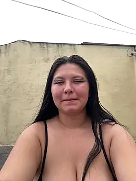 emmacortez2_ stripchat live cam model