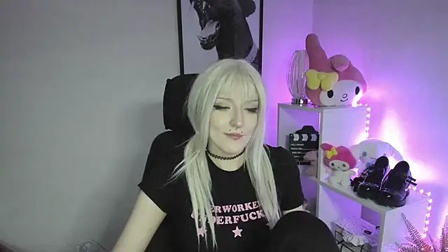 NikaDream stripchat live cam model