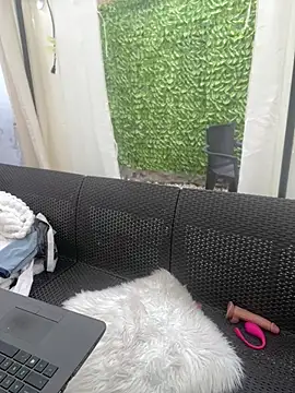 LunaGomez_Pink stripchat live cam model